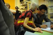 Un momento de la firma de libros
